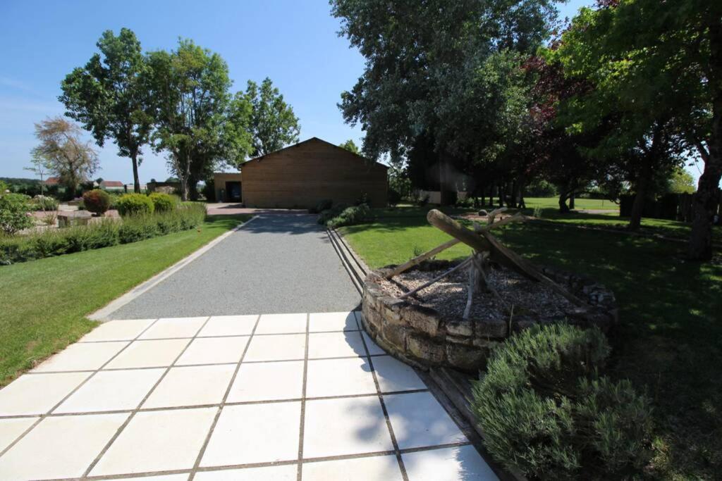 Gite Les Doucesheures- 110M²--3 Chambres-6 Pers Betz-le-Chateau 외부 사진